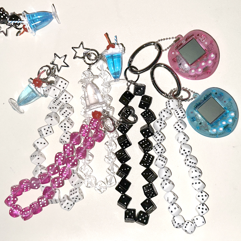 Korean Charm Dice Keychain Kaw - Retro Gaming Keychain recensione e prezzo