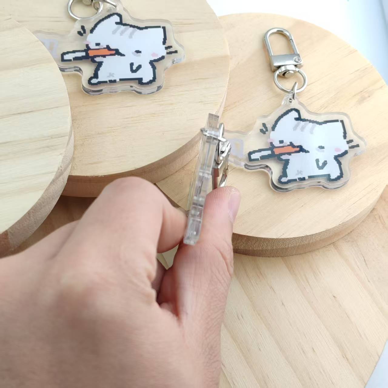 2d Flat Pixel Cat Keychain - G - Retro Gaming Keychain recensione e prezzo